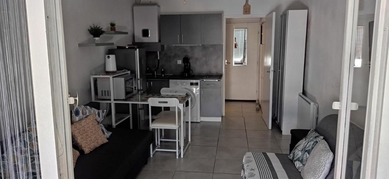 Apartmán Sur Le Port, Studio Avec Vue Sur La Marina Gruissan Exteriér fotografie
